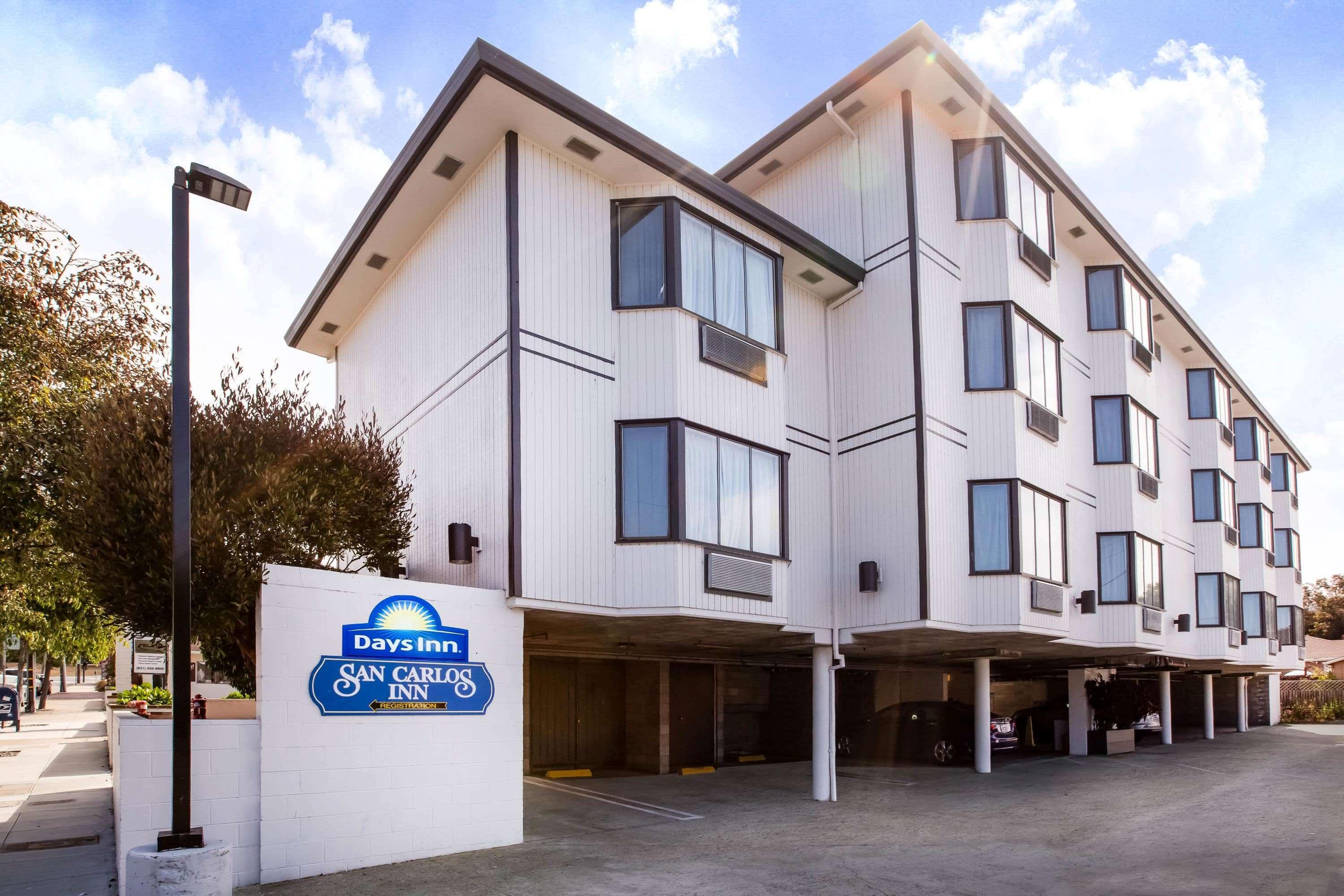 Days Inn By Wyndham Monterey Downtown Exterior photo