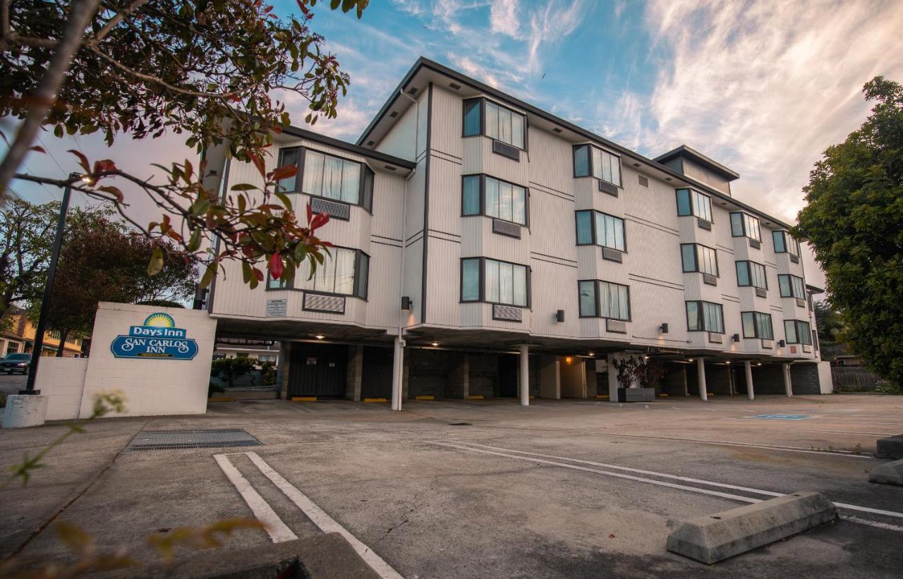 Days Inn By Wyndham Monterey Downtown Exterior photo
